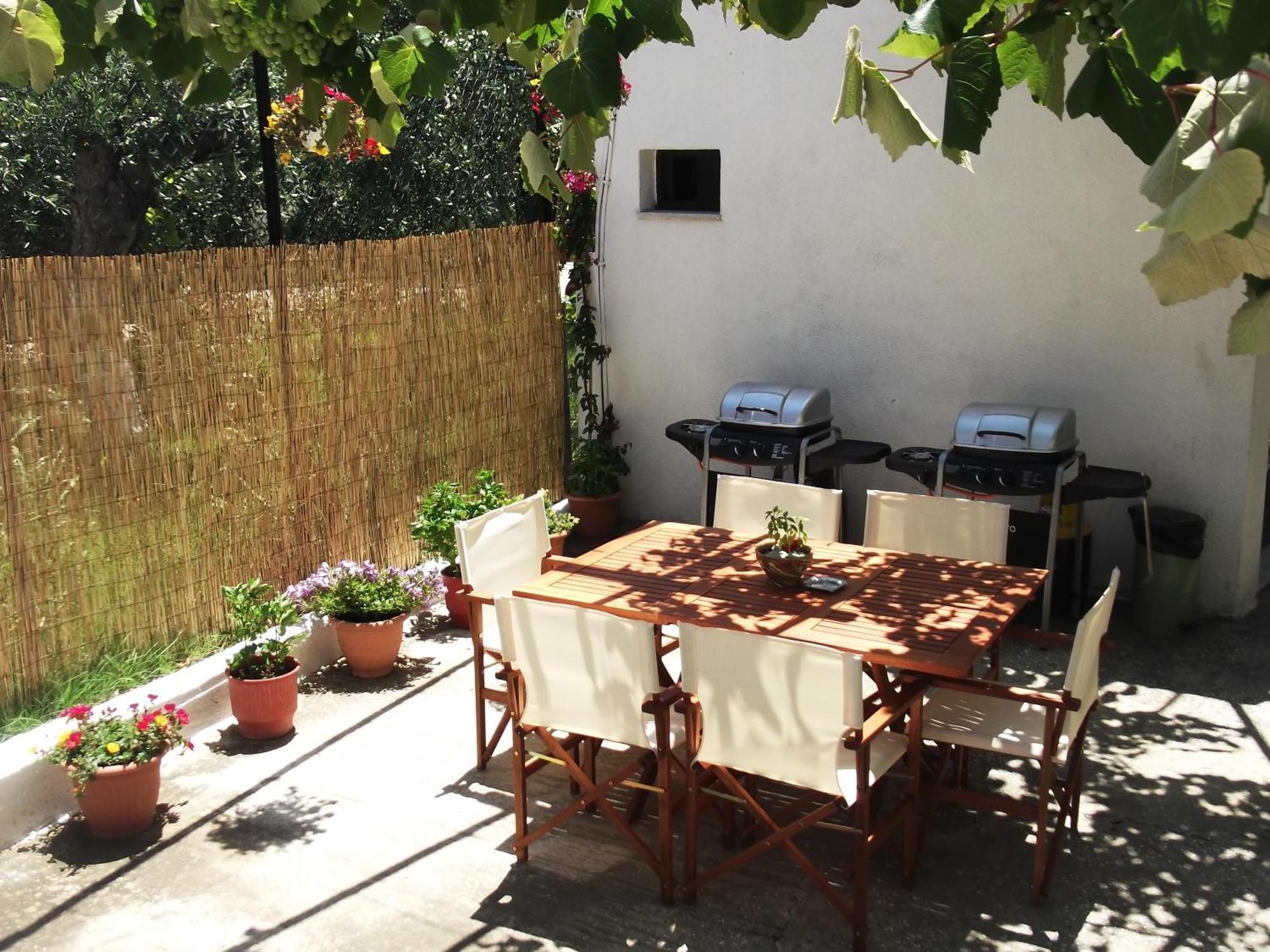 Gorgona Rooms Alikí Exterior foto